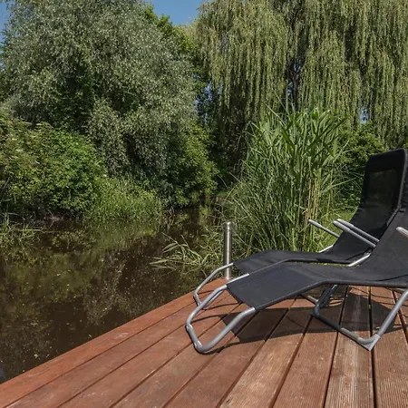 Posteleki Vendeghaz-nyugalom Szigetei Jula