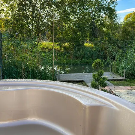 Posteleki Vendeghaz-nyugalom Szigetei