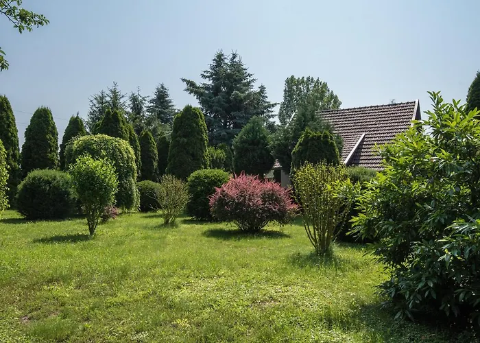 Posteleki Vendeghaz-nyugalom Szigetei Case de vacanță *