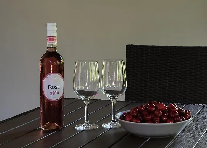 Posteleki Vendeghaz-nyugalom Szigetei 펜션 귤러